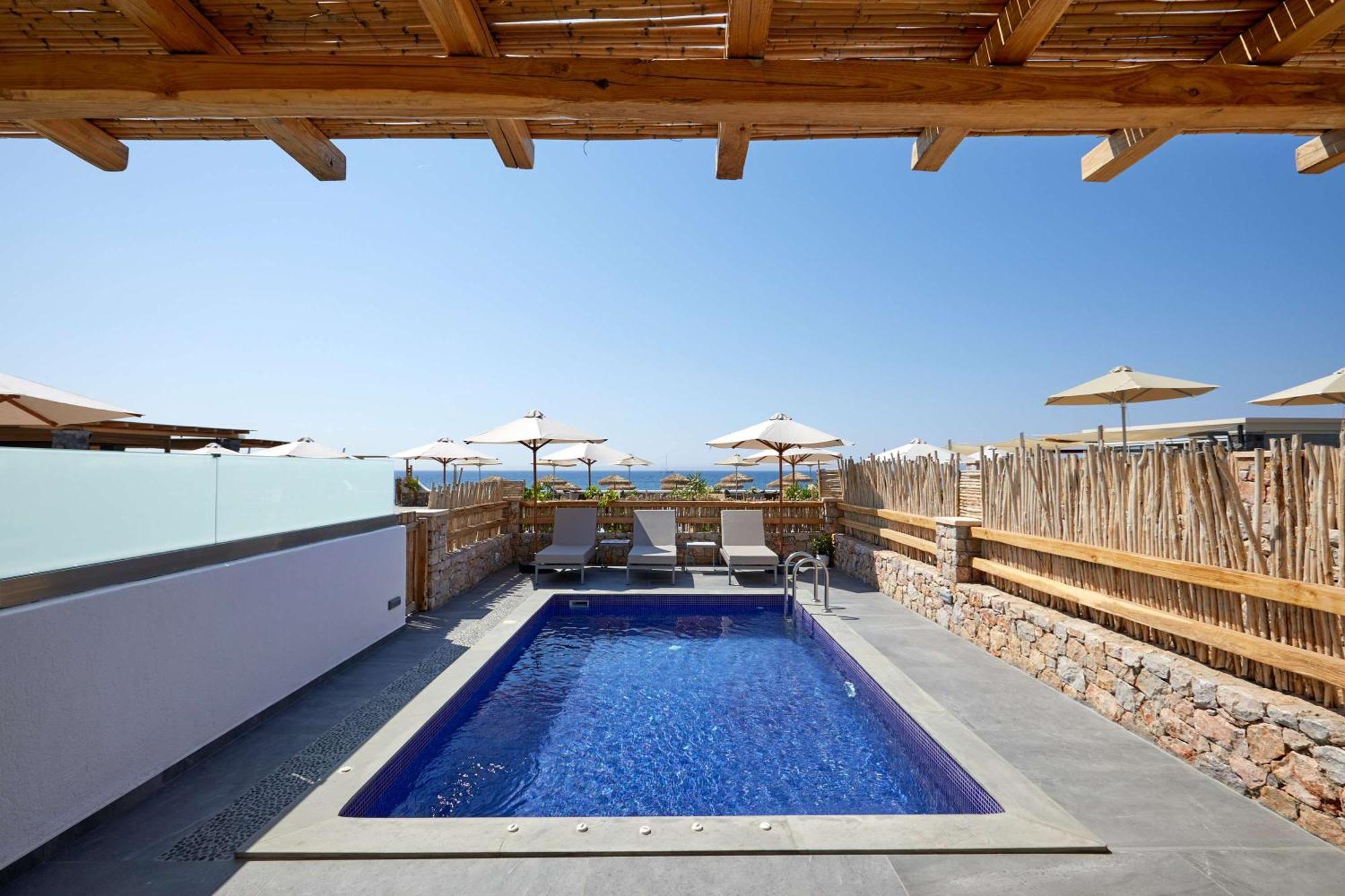 Sea Breeze Santorini Beach Resort, Curio By Hilton Agios Georgios  エクステリア 写真